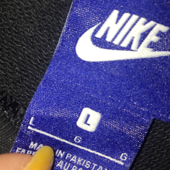 Nike Sweatpants - Picture 4 of 4